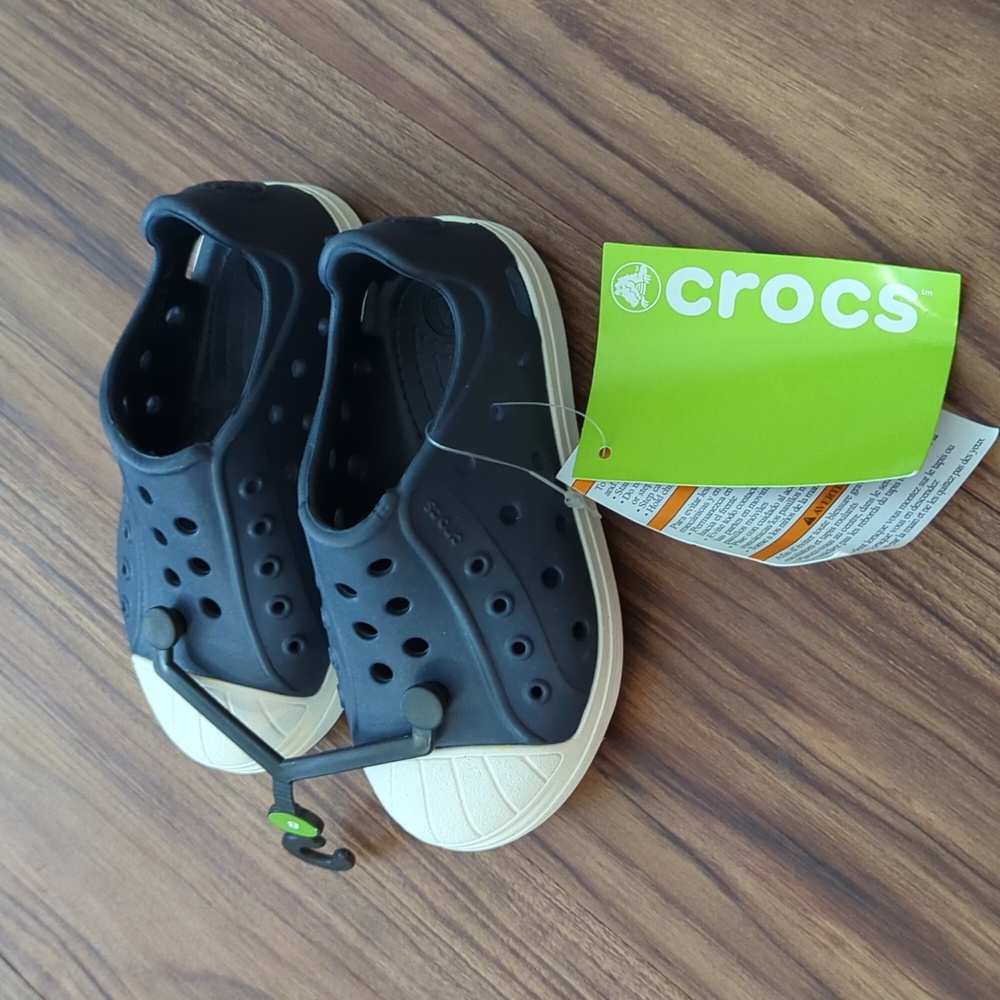 Crocs Toddler size 8 navy/oyster relaxed fit shoe *never worn*  *nwt*